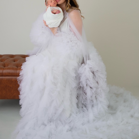 Tulle robe - Picture 3 of 4